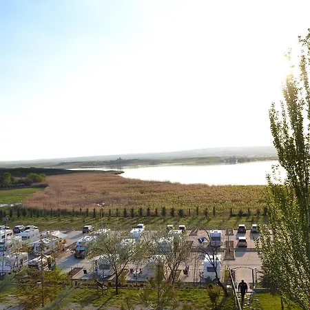 Ulasan Caravan Ankara