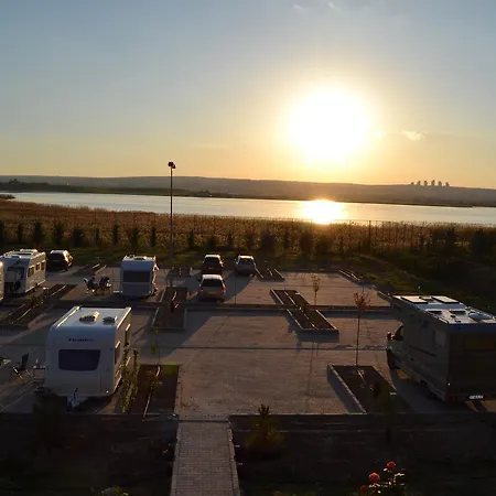 Ulasan Caravan 4* Ankara