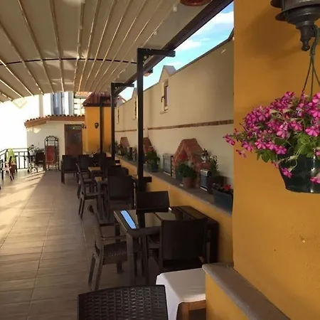 Hotel Ulasan Caravan 4*